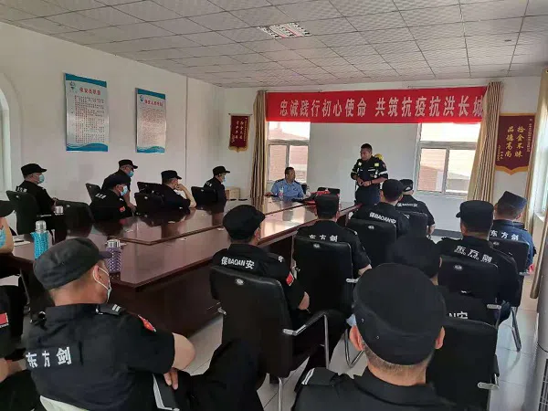 市中分局保安管理科在我司开展消防及救生培训会议